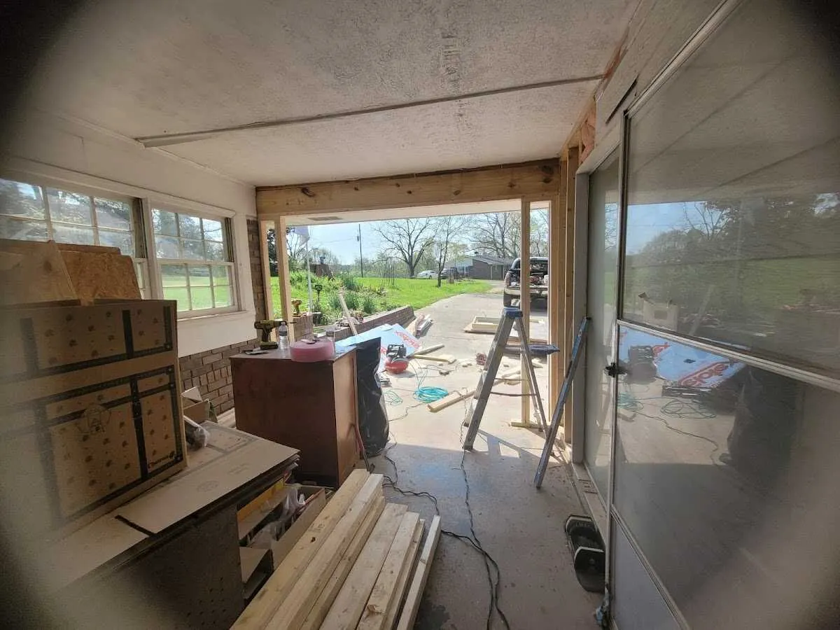 Air movers and dehumidifier for Water Mitigation Services in Blue Springs